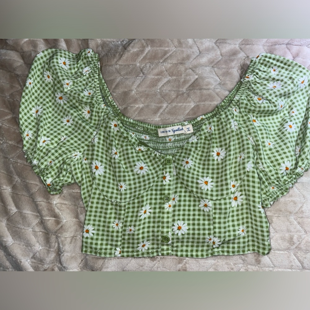 Green daisy crop top